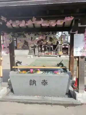 成田山札幌別院新栄寺の手水舎