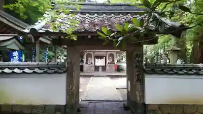 誕生寺の山門・神門