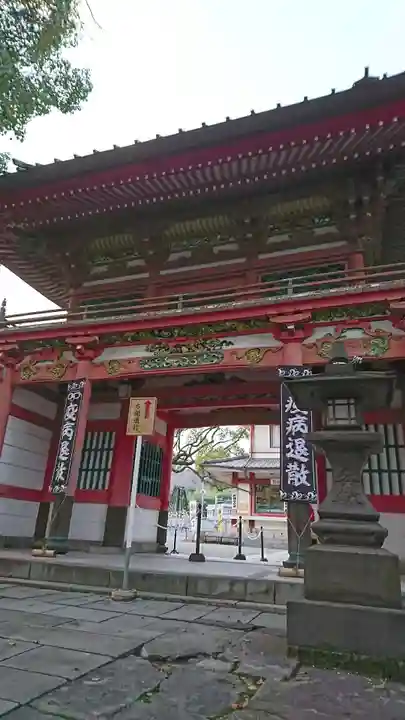 北岡神社の山門・神門