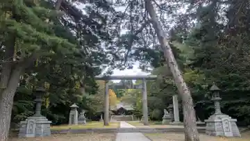 岩手護國神社の{uncategorized: "未分類", other: "その他", undefined: "問題あり", building: "その他建物", grave: "お墓", sacred_gate: "鳥居", guardian: "狛犬", statue: "像", buddha: "仏像", history: "歴史", nature: "自然", garden: "庭園", animal: "動物", pagoda: "塔", temizu: "手水舎", mountain_gate: "山門・神門", sanctuary: "本殿・本堂", subordinate: "末社・摂社", art: "芸術", scenery: "景色", jizo: "地蔵", ema: "絵馬", goshuin: "御朱印", omikuji: "おみくじ", items: "授与品その他", amulet: "お守り", goshuincho: "御朱印帳", eats: "食事", festival: "お祭り", votive_dance: "神楽", shichigosan: "七五三参", wedding: "結婚式", experience: "体験その他", initially: "初詣", around: "周辺", anti_infection: "感染症対策"}