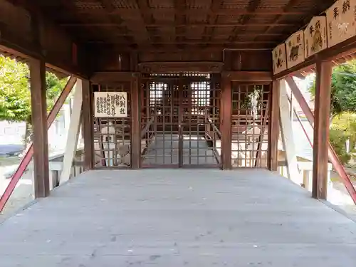 八劔社（石仏）の本殿・本堂