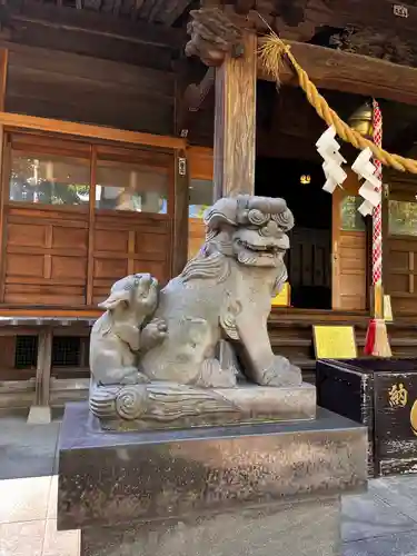 西新井氷川神社の狛犬