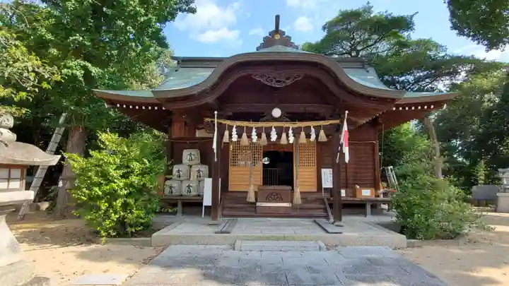 平石井神社の本殿・本堂