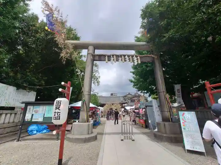 浅草神社の鳥居