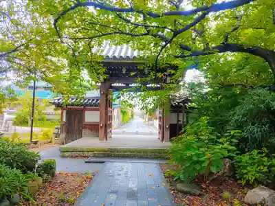 普光寺（太子堂）の山門・神門