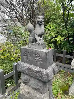 最上稲荷の{uncategorized: "未分類", other: "その他", undefined: "問題あり", building: "その他建物", grave: "お墓", sacred_gate: "鳥居", guardian: "狛犬", statue: "像", buddha: "仏像", history: "歴史", nature: "自然", garden: "庭園", animal: "動物", pagoda: "塔", temizu: "手水舎", mountain_gate: "山門・神門", sanctuary: "本殿・本堂", subordinate: "末社・摂社", art: "芸術", scenery: "景色", jizo: "地蔵", ema: "絵馬", goshuin: "御朱印", omikuji: "おみくじ", items: "授与品その他", amulet: "お守り", goshuincho: "御朱印帳", eats: "食事", festival: "お祭り", votive_dance: "神楽", shichigosan: "七五三参", wedding: "結婚式", experience: "体験その他", initially: "初詣", around: "周辺", anti_infection: "感染症対策"}