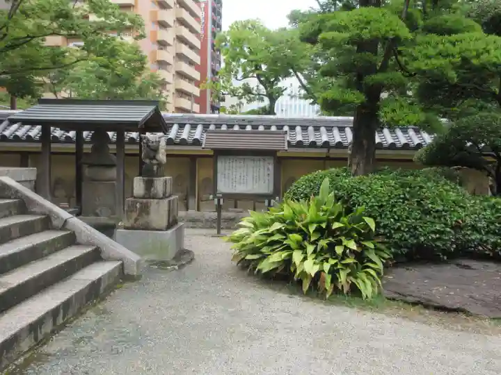 東長寺の庭園
