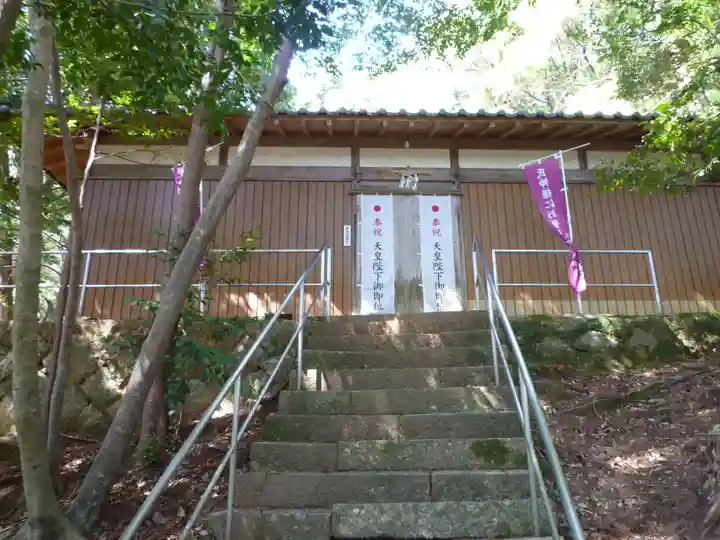 波田須神社のその他建物