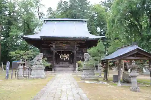 田村神社の本殿・本堂