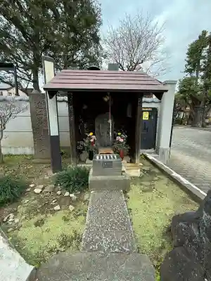 寿徳寺の{uncategorized: "未分類", other: "その他", undefined: "問題あり", building: "その他建物", grave: "お墓", sacred_gate: "鳥居", guardian: "狛犬", statue: "像", buddha: "仏像", history: "歴史", nature: "自然", garden: "庭園", animal: "動物", pagoda: "塔", temizu: "手水舎", mountain_gate: "山門・神門", sanctuary: "本殿・本堂", subordinate: "末社・摂社", art: "芸術", scenery: "景色", jizo: "地蔵", ema: "絵馬", goshuin: "御朱印", omikuji: "おみくじ", items: "授与品その他", amulet: "お守り", goshuincho: "御朱印帳", eats: "食事", festival: "お祭り", votive_dance: "神楽", shichigosan: "七五三参", wedding: "結婚式", experience: "体験その他", initially: "初詣", around: "周辺", anti_infection: "感染症対策"}