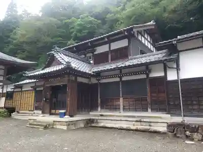 洞寿院の本殿・本堂