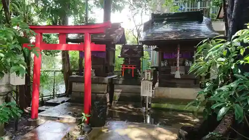 北澤八幡神社の末社・摂社
