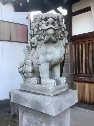 神明社（稲永）の狛犬
