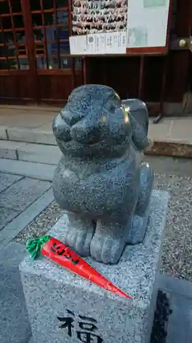 三輪神社の狛犬