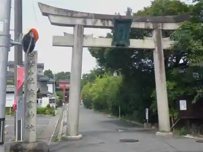 梅宮大社の鳥居