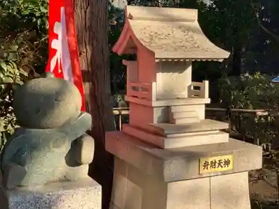 亀ケ池八幡宮の末社・摂社