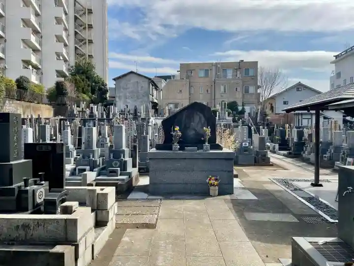 愛染院の{uncategorized: "未分類", other: "その他", undefined: "問題あり", building: "その他建物", grave: "お墓", sacred_gate: "鳥居", guardian: "狛犬", statue: "像", buddha: "仏像", history: "歴史", nature: "自然", garden: "庭園", animal: "動物", pagoda: "塔", temizu: "手水舎", mountain_gate: "山門・神門", sanctuary: "本殿・本堂", subordinate: "末社・摂社", art: "芸術", scenery: "景色", jizo: "地蔵", ema: "絵馬", goshuin: "御朱印", omikuji: "おみくじ", items: "授与品その他", amulet: "お守り", goshuincho: "御朱印帳", eats: "食事", festival: "お祭り", votive_dance: "神楽", shichigosan: "七五三参", wedding: "結婚式", experience: "体験その他", initially: "初詣", around: "周辺", anti_infection: "感染症対策"}