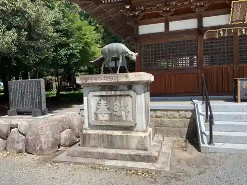 大谷神社（大泉）の狛犬