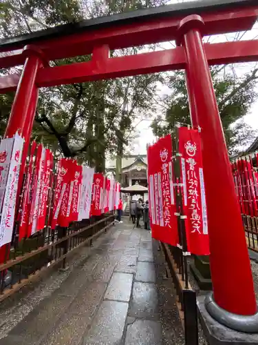 豊川稲荷東京別院の鳥居