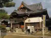 長尾寺の本殿・本堂