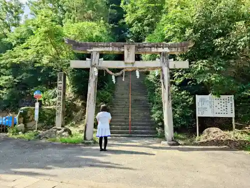 曽野稲荷神社の鳥居