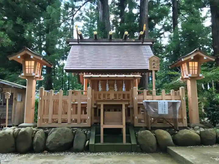 大崎八幡宮の末社・摂社