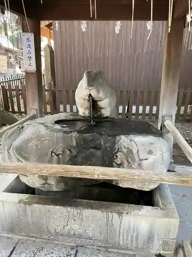 調神社の手水舎