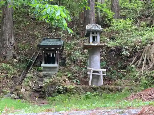 戸隠神社宝光社の末社