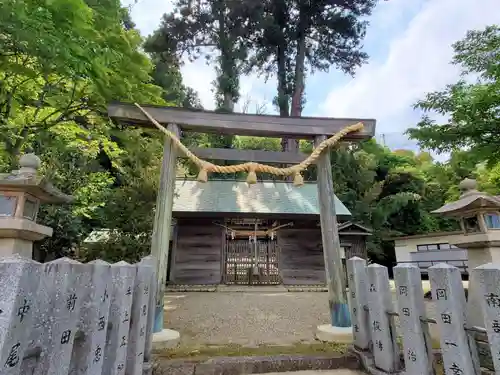 中尾神社の鳥居