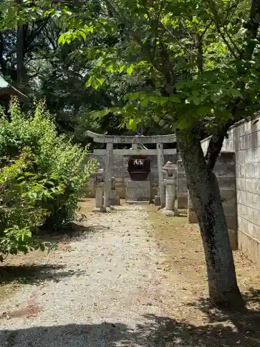 長尾神社の{uncategorized: "未分類", other: "その他", undefined: "問題あり", building: "その他建物", grave: "お墓", sacred_gate: "鳥居", guardian: "狛犬", statue: "像", buddha: "仏像", history: "歴史", nature: "自然", garden: "庭園", animal: "動物", pagoda: "塔", temizu: "手水舎", mountain_gate: "山門・神門", sanctuary: "本殿・本堂", subordinate: "末社・摂社", art: "芸術", scenery: "景色", jizo: "地蔵", ema: "絵馬", goshuin: "御朱印", omikuji: "おみくじ", items: "授与品その他", amulet: "お守り", goshuincho: "御朱印帳", eats: "食事", festival: "お祭り", votive_dance: "神楽", shichigosan: "七五三参", wedding: "結婚式", experience: "体験その他", initially: "初詣", around: "周辺", anti_infection: "感染症対策"}
