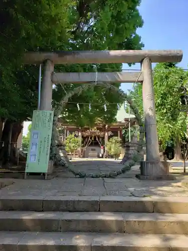 諏訪神社の鳥居