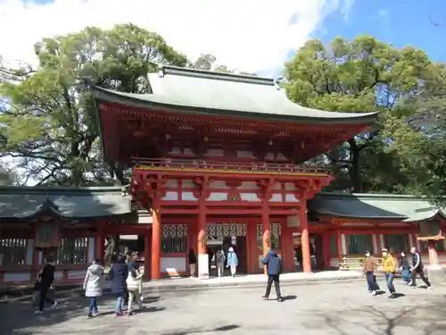 武蔵一宮氷川神社の山門・神門