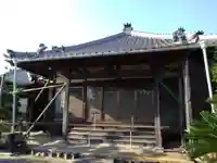 法厳尼寺の本殿・本堂