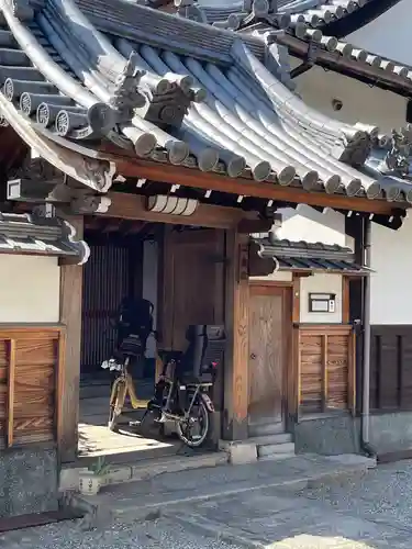 一乗院の山門・神門