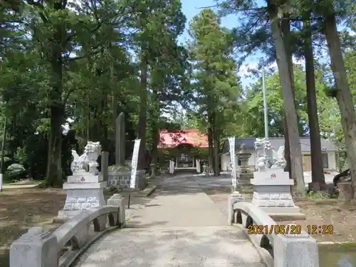 宇奈己呂和気神社の庭園