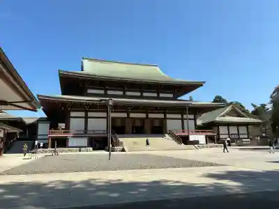 成田山新勝寺の{uncategorized: "未分類", other: "その他", undefined: "問題あり", building: "その他建物", grave: "お墓", sacred_gate: "鳥居", guardian: "狛犬", statue: "像", buddha: "仏像", history: "歴史", nature: "自然", garden: "庭園", animal: "動物", pagoda: "塔", temizu: "手水舎", mountain_gate: "山門・神門", sanctuary: "本殿・本堂", subordinate: "末社・摂社", art: "芸術", scenery: "景色", jizo: "地蔵", ema: "絵馬", goshuin: "御朱印", omikuji: "おみくじ", items: "授与品その他", amulet: "お守り", goshuincho: "御朱印帳", eats: "食事", festival: "お祭り", votive_dance: "神楽", shichigosan: "七五三参", wedding: "結婚式", experience: "体験その他", initially: "初詣", around: "周辺", anti_infection: "感染症対策"}