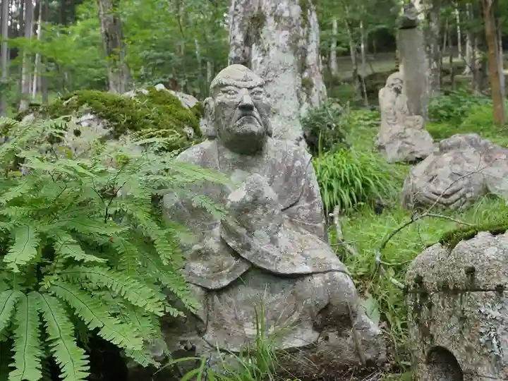 長安寺の像