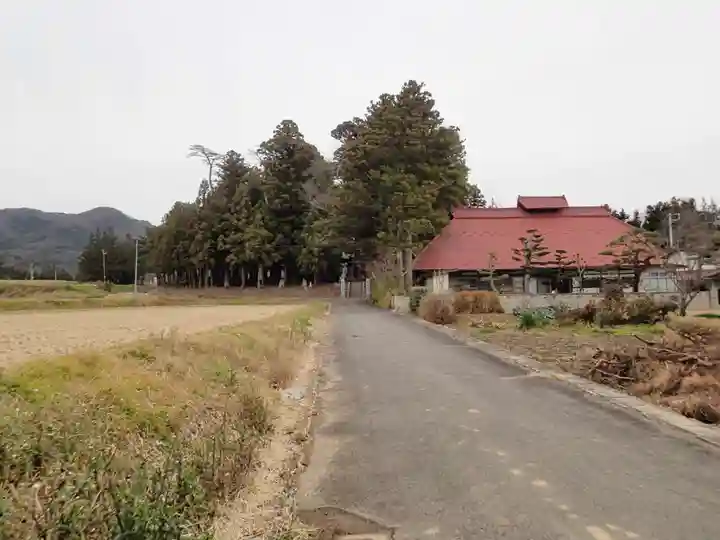 八雲神社・境内飯豊和気神社遥拝殿の周辺