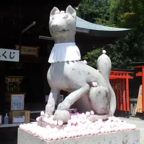 三光稲荷神社の狛犬