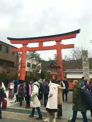 伏見稲荷大社の{uncategorized: "未分類", other: "その他", undefined: "問題あり", building: "その他建物", grave: "お墓", sacred_gate: "鳥居", guardian: "狛犬", statue: "像", buddha: "仏像", history: "歴史", nature: "自然", garden: "庭園", animal: "動物", pagoda: "塔", temizu: "手水舎", mountain_gate: "山門・神門", sanctuary: "本殿・本堂", subordinate: "末社・摂社", art: "芸術", scenery: "景色", jizo: "地蔵", ema: "絵馬", goshuin: "御朱印", omikuji: "おみくじ", items: "授与品その他", amulet: "お守り", goshuincho: "御朱印帳", eats: "食事", festival: "お祭り", votive_dance: "神楽", shichigosan: "七五三参", wedding: "結婚式", experience: "体験その他", initially: "初詣", around: "周辺", anti_infection: "感染症対策"}