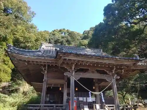 精矛神社の本殿・本堂