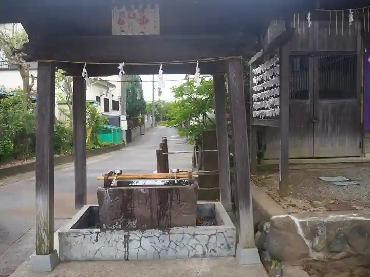 稲荷神社の手水舎