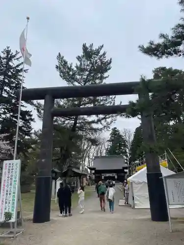 青森縣護國神社の鳥居