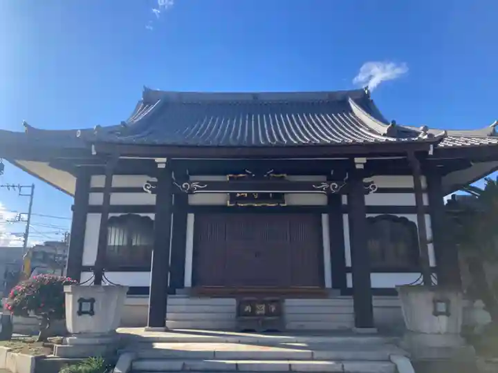 法田寺の本殿・本堂