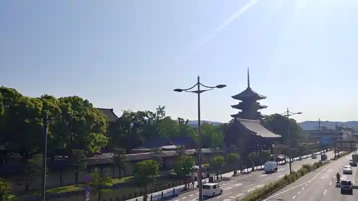 東寺(教王護国寺)の周辺