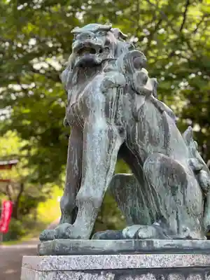 虻田神社の狛犬