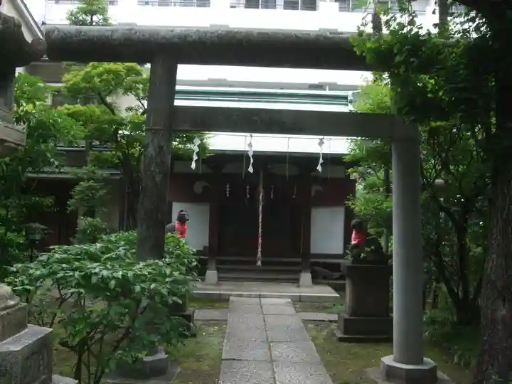 於岩稲荷田宮神社(東京都)