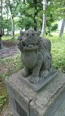 皇太明神神社の狛犬