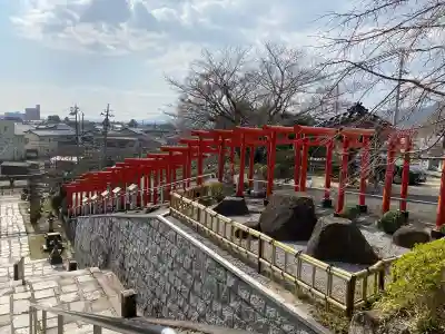 防府稲荷大明神の{uncategorized: "未分類", other: "その他", undefined: "問題あり", building: "その他建物", grave: "お墓", sacred_gate: "鳥居", guardian: "狛犬", statue: "像", buddha: "仏像", history: "歴史", nature: "自然", garden: "庭園", animal: "動物", pagoda: "塔", temizu: "手水舎", mountain_gate: "山門・神門", sanctuary: "本殿・本堂", subordinate: "末社・摂社", art: "芸術", scenery: "景色", jizo: "地蔵", ema: "絵馬", goshuin: "御朱印", omikuji: "おみくじ", items: "授与品その他", amulet: "お守り", goshuincho: "御朱印帳", eats: "食事", festival: "お祭り", votive_dance: "神楽", shichigosan: "七五三参", wedding: "結婚式", experience: "体験その他", initially: "初詣", around: "周辺", anti_infection: "感染症対策"}