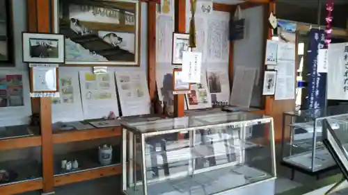 忠猫神社のその他建物